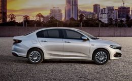 Fiat Egea Sedan fiyatını gören bayiye koşuyor!