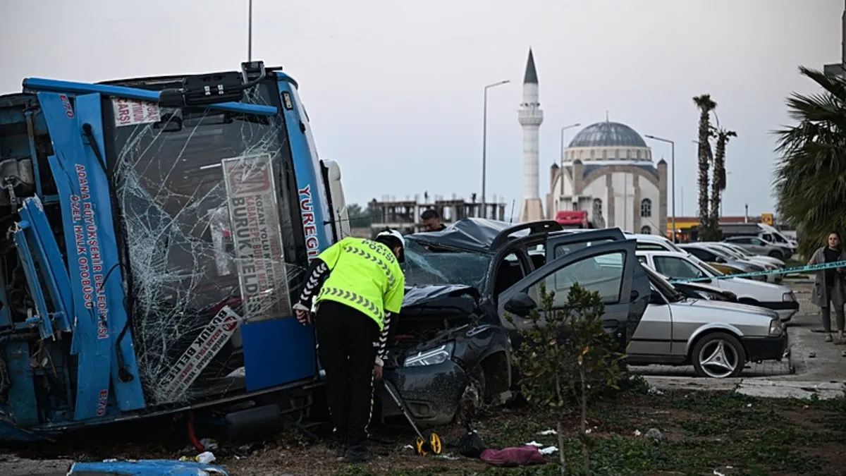 Adana’da yürekleri ağza getiren kaza: 7 yaralı!