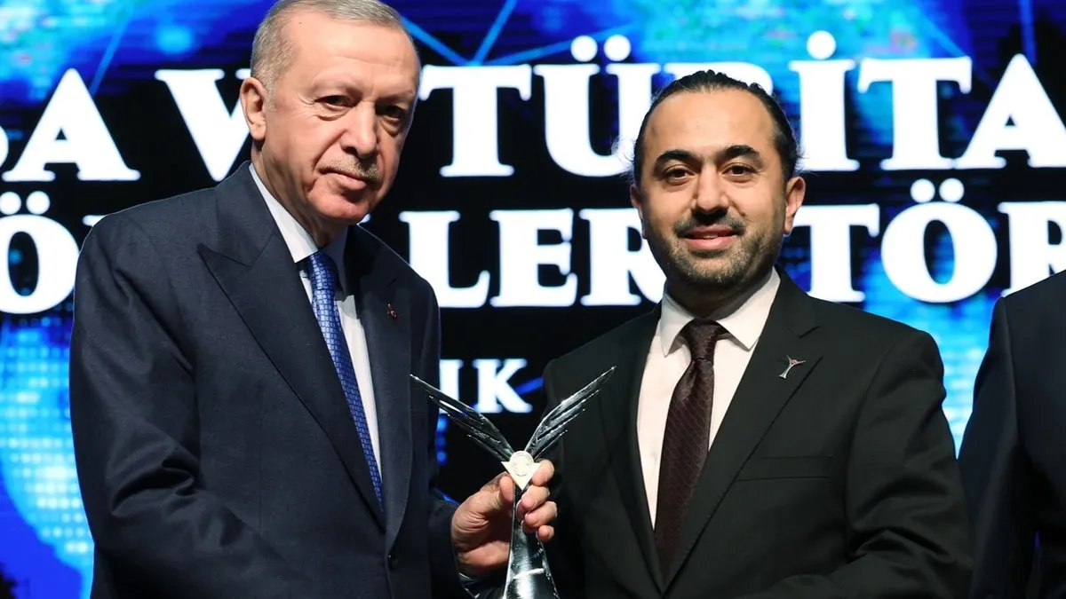 Cumhurbaşkanı Erdoğan, GTÜ’lü akademisyene TÜBİTAK teşvik ödülü’nü takdim etti